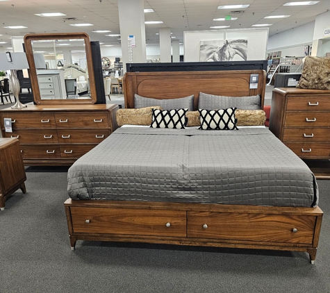 Value City Furniture - Catonsville, MD