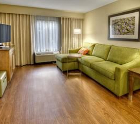 Hampton Inn & Suites Asheville-I-26 - Fletcher, NC