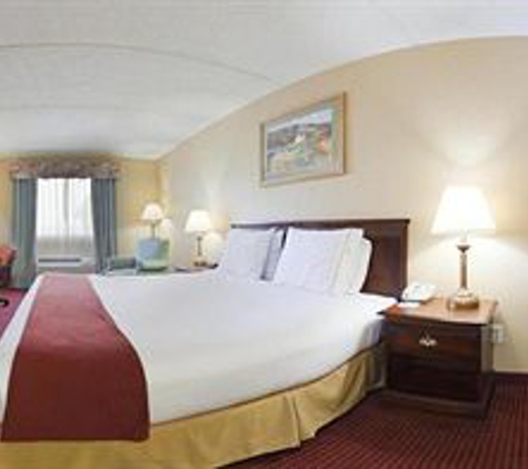 Holiday Inn Express Irwin (Pa Tpk Exit 67) - Irwin, PA