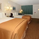 Super 8 by Wyndham Kissimmee - Motels