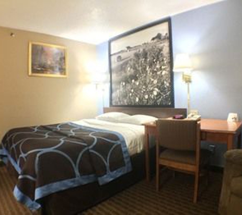 Super 8 by Wyndham Johnstown/Gloversville - Johnstown, NY