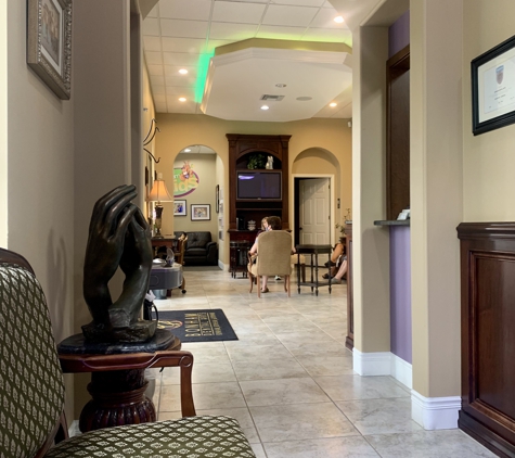 Bonham Dental Arts - Largo, FL. Waiting area at Largo dentist Bonham Dental Arts