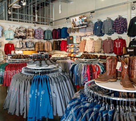 Ariat Outlet - San Diego, CA