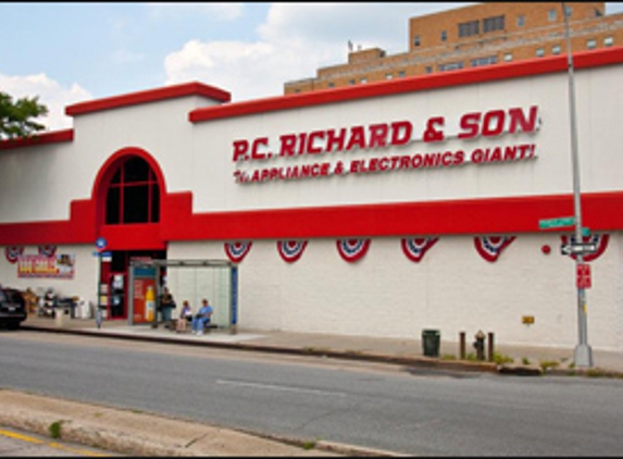 P.C. Richard & Son - Bayside, NY