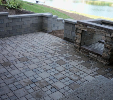 'R'Tistic Hardscapes - Macomb, MI