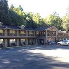 Gateway to the Breaks Motel