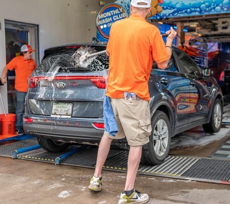 Autowash Express @ Cedar Place Car Wash - Lakewood, CO