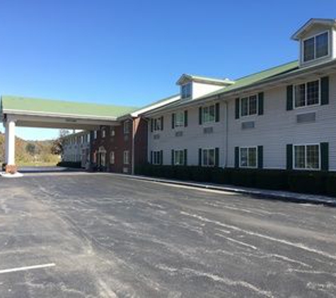 Baymont Inn & Suites - Mount Vernon, KY