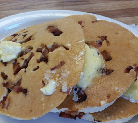 THE BREAKFAST HOUSE - Spokane Valley, WA. Bacon pancakes