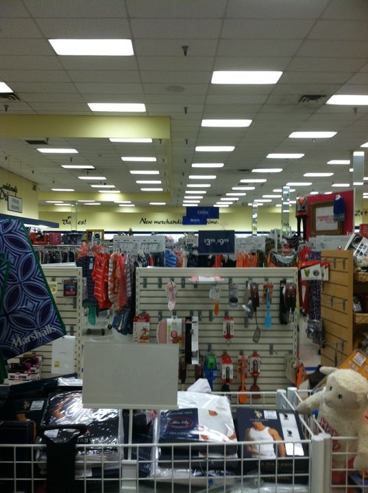 MARSHALLS - 27 Photos & 21 Reviews - 1989 Front St, East Meadow, New York -  Department Stores - Phone Number - Yelp