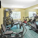 Ramada by Wyndham Louisville Expo Center - Hotels