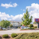 Comfort Suites Airport - Motels