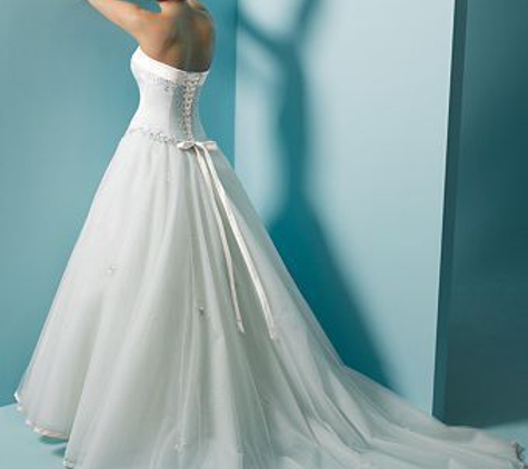 The Wedding Dress Store llc - Buckner, KY