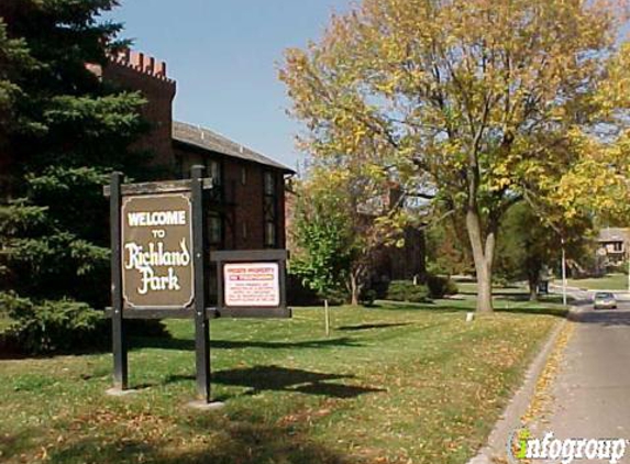 Richland Park Apartments - Omaha, NE