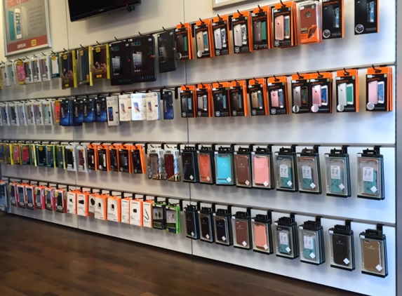 Asurion Phone & Tech Repair - Kissimmee, FL