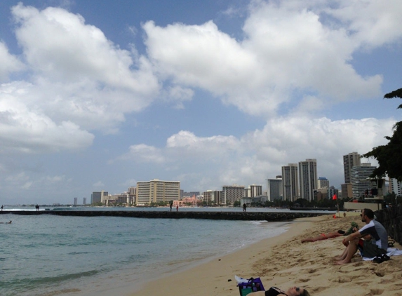 The New Otani Kaimana Beach Hotel - Honolulu, HI