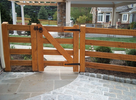 Smucker Fencing - Honey Brook, PA