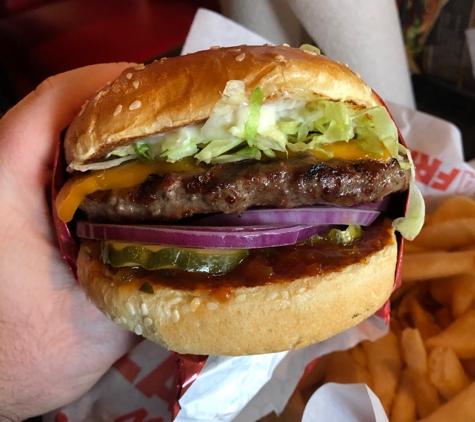 Red Robin Gourmet Burgers - Rockford, IL