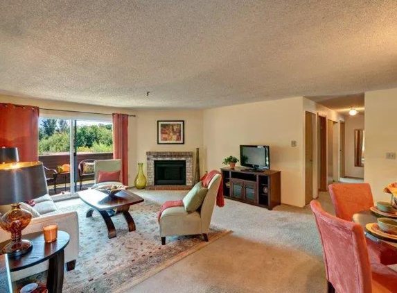 Riverwood Apartments - Kent, WA