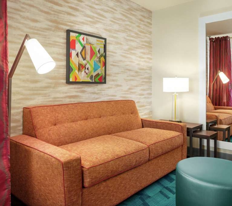 Home2 Suites by Hilton Bismarck - Bismarck, ND