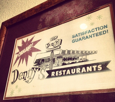 Denny's - Closed - Oakland, CA