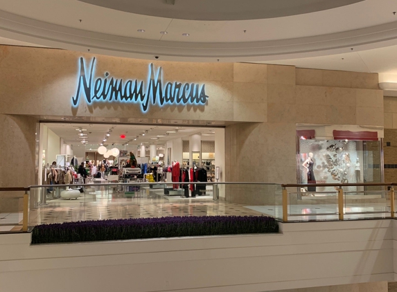 Neiman Marcus - Troy, MI