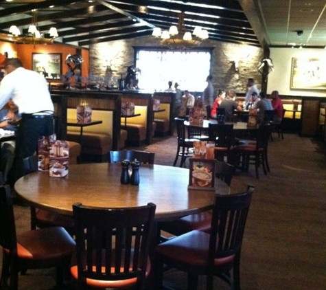 LongHorn Steakhouse - Hialeah, FL