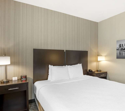 Best Western Plus Philadelphia-Pennsauken Hotel - Pennsauken, NJ