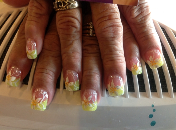 Best Nails & Spa - Lubbock, TX