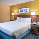 Fairfield Inn & Suites - Hotels