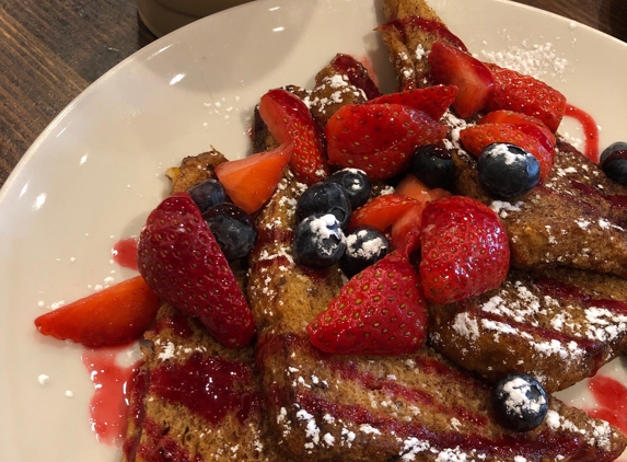 La Madeleine - Alexandria, VA