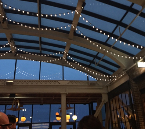 Cindy's Rooftop Bar - Chicago, IL