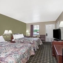 Days Inn by Wyndham Lenoir City - Motels