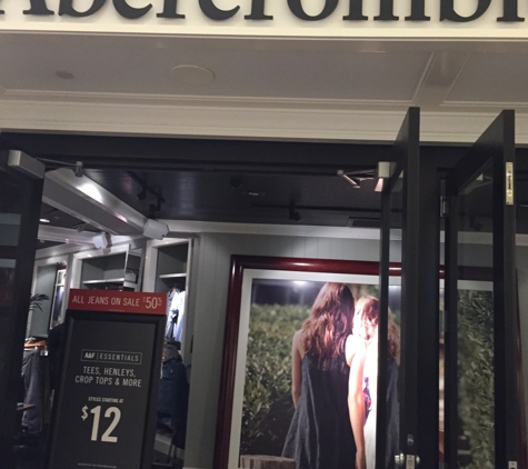 Abercrombie & Fitch - Fort Lauderdale, FL