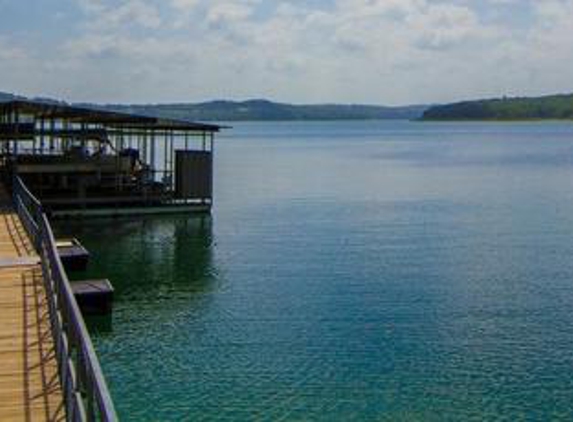Fish & Fiddle Resort - Mountain Home, AR