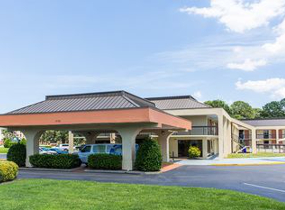 Days Inn by Wyndham Norfolk Airport - Norfolk, VA