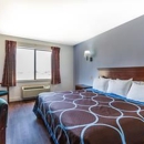 Super 8 by Wyndham Garland North Dallas Area - Motels