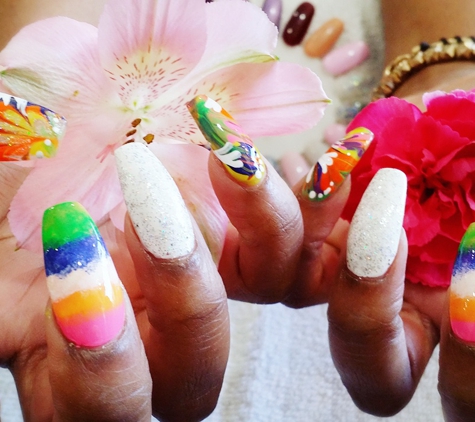 Golden Nails - Chicago, IL. Rainbow summer nail!