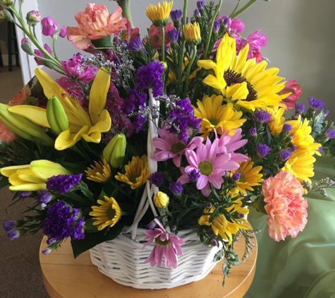 Waverley Florist & Flower Delivery - Crystal River, FL