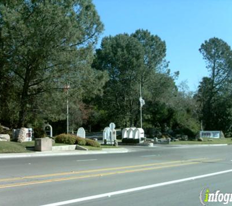 El Camino Memorial - Sorrento Valley - San Diego, CA