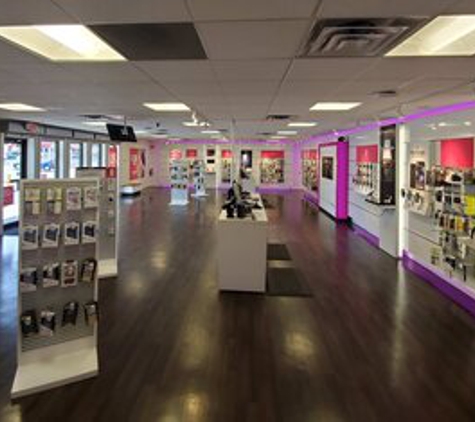 T-Mobile - Columbia Heights, MN