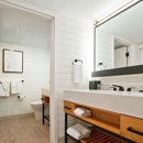 Inn At Saratoga - Motels