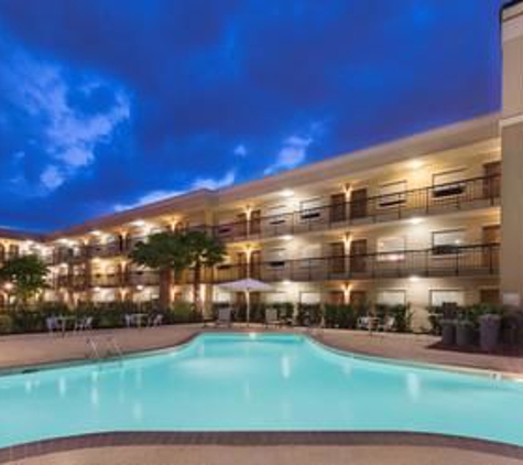 Wyndham Garden Baton Rouge - Baton Rouge, LA