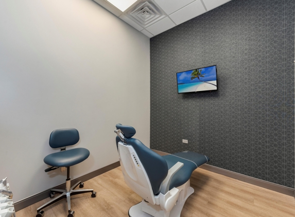 Dental Care of Wheaton - Wheaton, IL