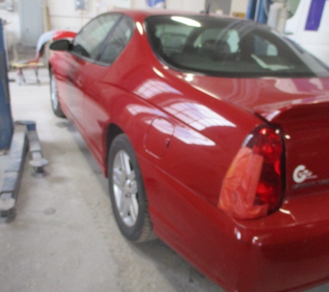 Maaco Collision Repair & Auto Painting - Burton, MI