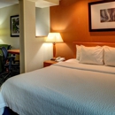 Fairfield Inn & Suites - Hotels