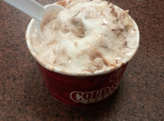 Cold Stone Creamery - Niagara Falls, NY