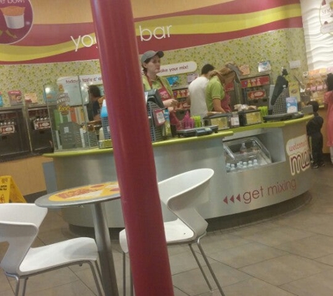 Menchie's Frozen Yogurt - Encino, CA