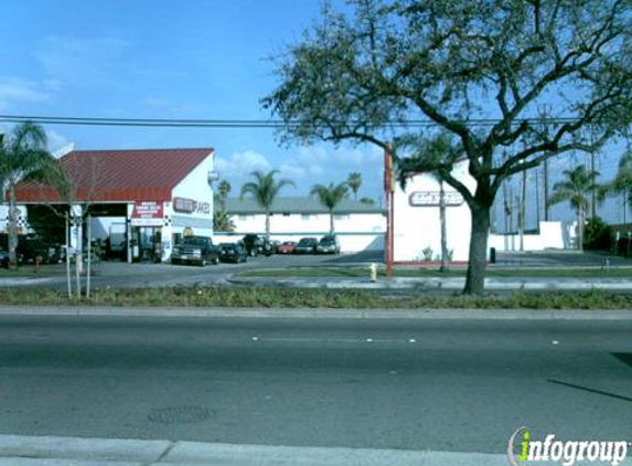 Quick Change Lube & Oil - Anaheim, CA