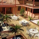 Sails Resort Motel - Hotels
